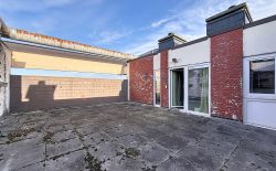 Studio avec grande terrasse et vue dégagée sur la ville