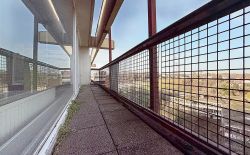 Studio avec grande terrasse et vue dégagée sur la ville