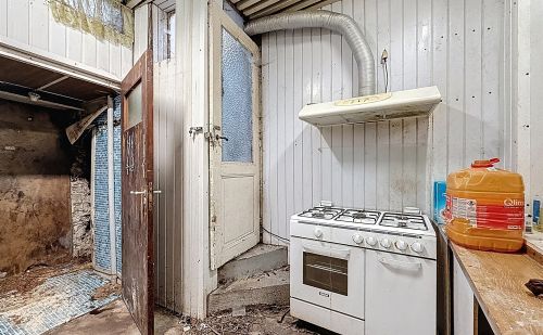 Maison à rénover avec jardin à Jupille