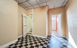 Maison à rénover avec jardin à Jupille