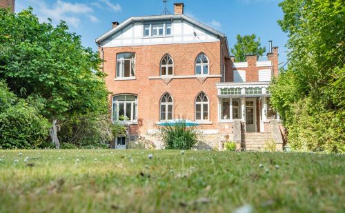 Demeure authentique au bord de l'Ourthe Demeure authentique au bord de l'Ourthe