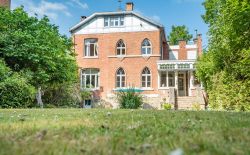 Demeure authentique au bord de l'Ourthe Demeure authentique au bord de l'Ourthe