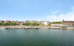 Grand appartement avec vue sur le port des Yachts Grand appartement avec vue sur le port des Yachts