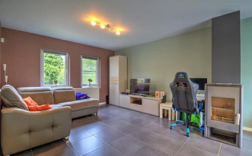 Belle maison 4 chambres avec garage, carport et jardin