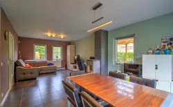 Belle maison 4 chambres avec garage, carport et jardin